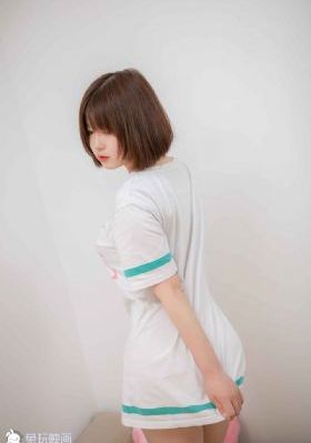 国产成人精品综合久久久久性色_超清全集免费播放