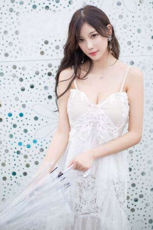 欧美老妇直播室_短视频完整无删减版